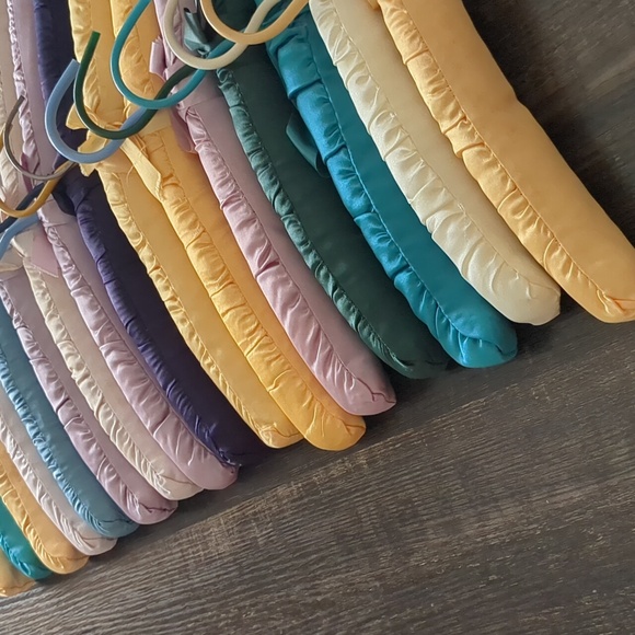 Vintage Fabric Hangers Set Of 16 - Picture 5 of 5